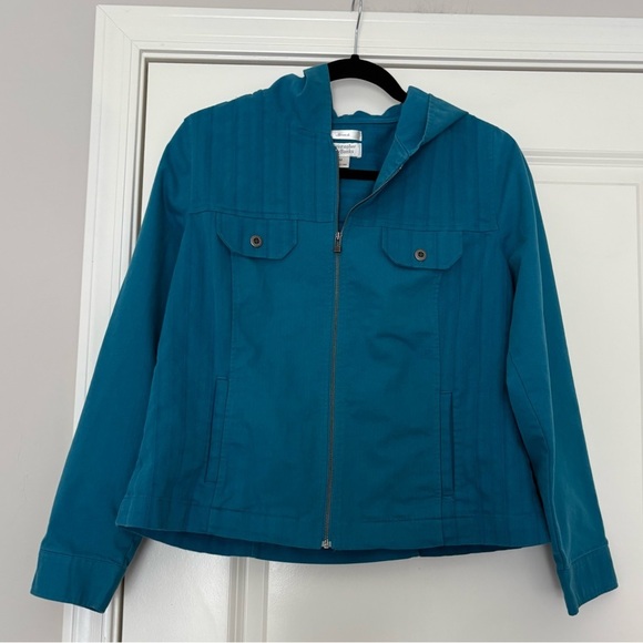 Christopher & Banks Jackets & Blazers - Christopher & Banks Women’s Turquoise Stretch Light Zip Up Jacket